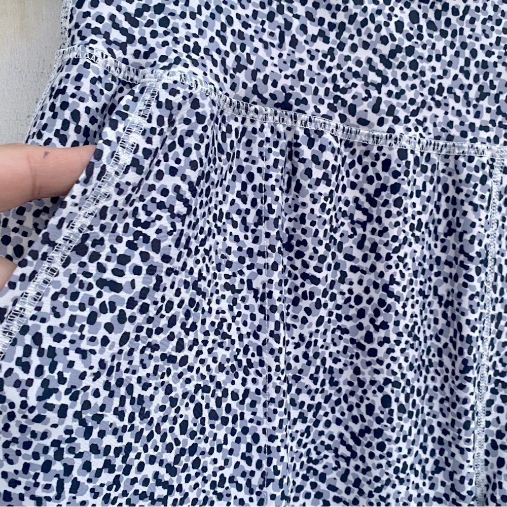 Old Navy High Rise Leggings/Joggers - Picture 3 of 7